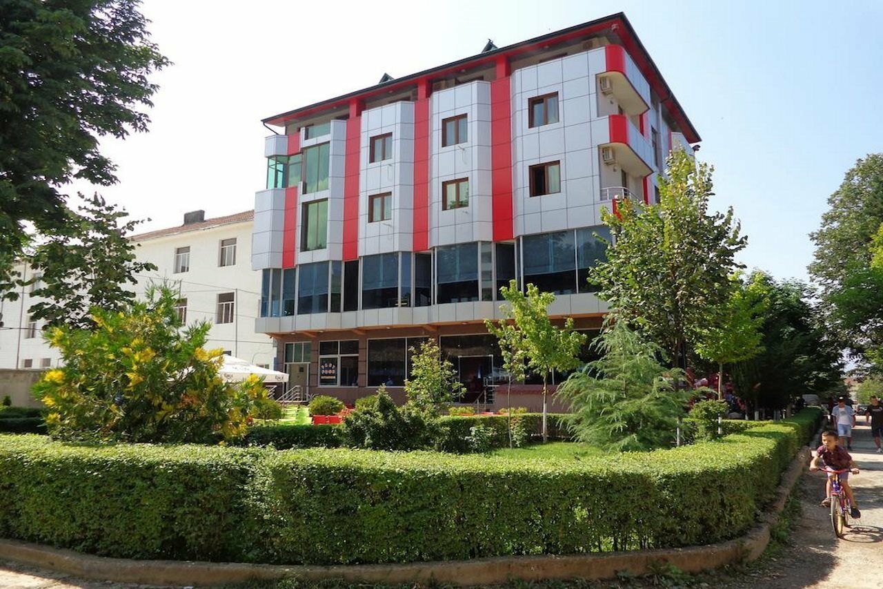 Piazza 3*